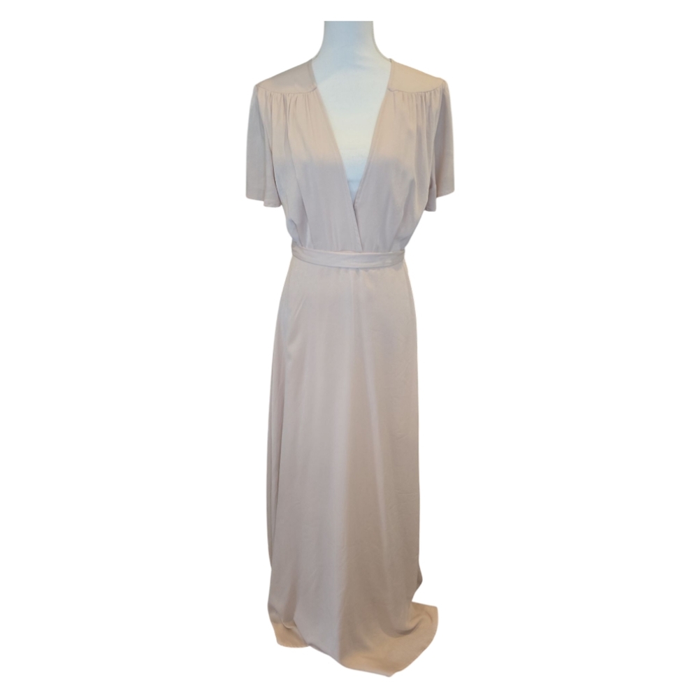 Lulus NWT Maxi Dress Size Large Short Sleeves Deep V Neckline in Natural Belted